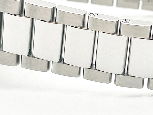 OMEGA　オメガ　2024年ギャランティー　シーマスター　アクアテラ　15000ガウス　自動巻き　150m防水　ステンレス  ブラック　クロノメーター　参考定価：759000　【432】　2143200587280