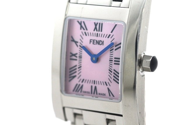 腕時計フェンディ　FENDI レディース　腕時計　ピンクシェル文字盤　4pダイヤ