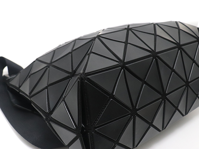 入手困難⭐️バオバオイッセイミヤケ メッセンジャーバッグ メッシュ ブラック BAO ISSEY MIYAKE バオバオ イッセイミヤケBAO メッセンジャー
