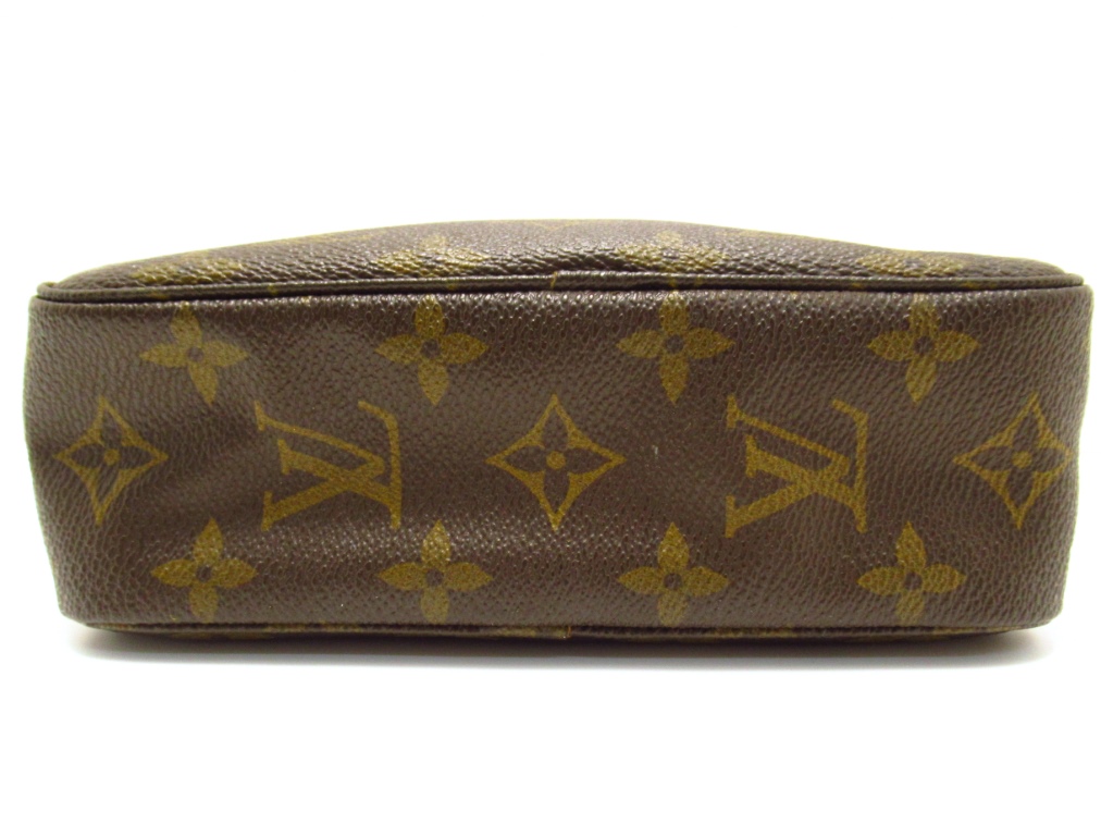 LOUIS VUITTON ルイ・ヴィトン トゥルース・トワレット23