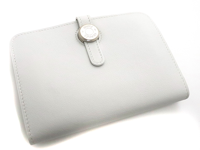 どんぐり★さまの 新品未使用 エルメス 入手困難 ドゴンコンパクト エバーカラー HERMES エルメス ドゴンコンパクト 折り財布 エバーカラー