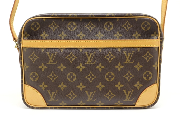 LOUIS VUITTON ルイヴィトン バッグ トロカデロ30 ショルダーバッグ