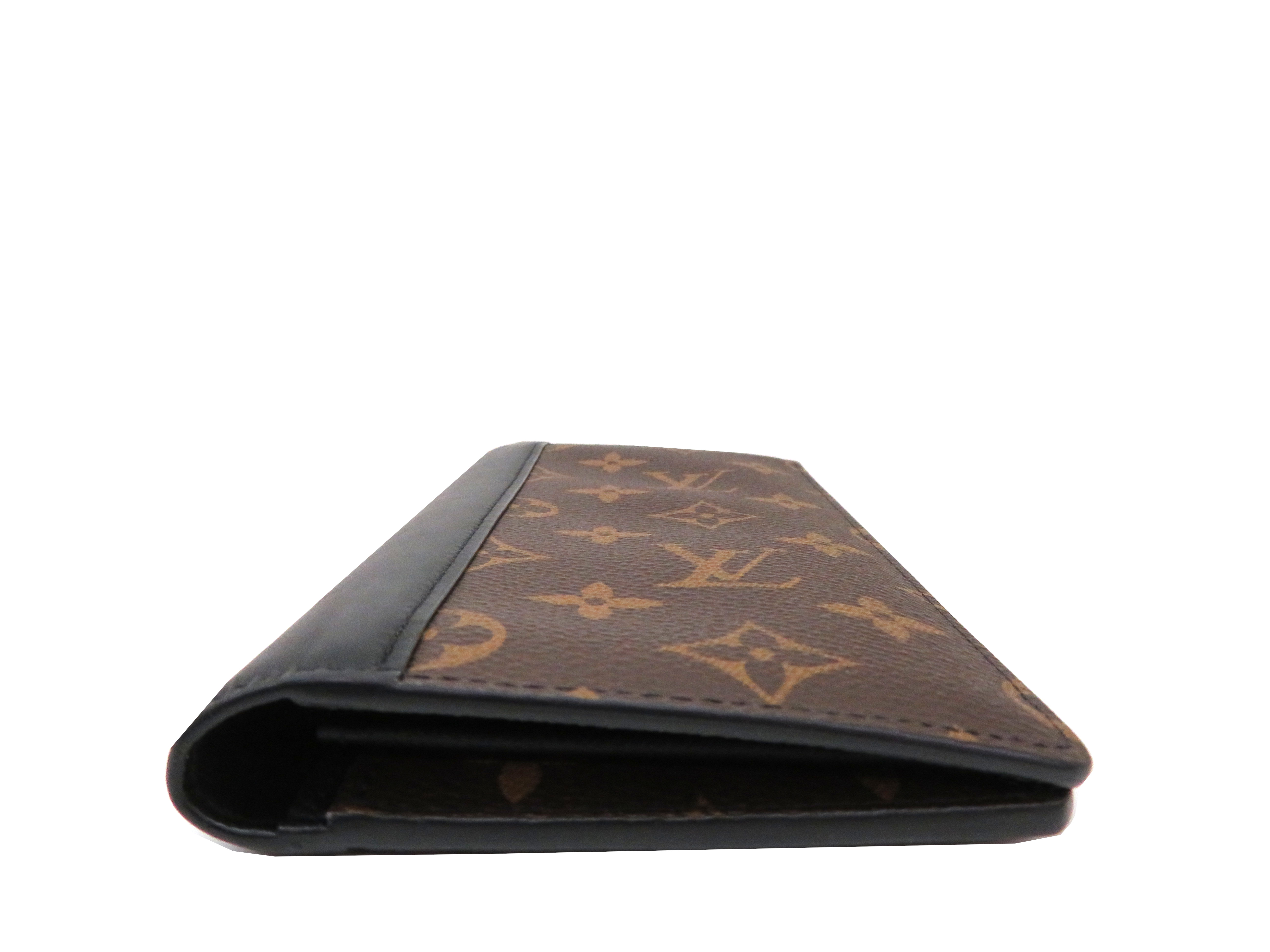 Louis Vuitton MONOGRAM MACASSAR Brazza wallet (M69410, M69410)