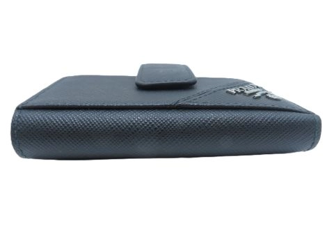 Prada　プラダ　二つ折り財布　 ブラック　 サフィアーノ　2MC066【431】2143000734884