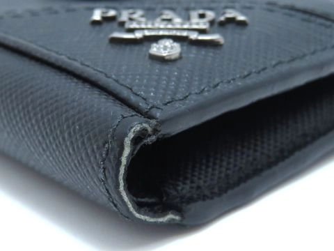 Prada　プラダ　二つ折り財布　 ブラック　 サフィアーノ　2MC066【431】2143000734884