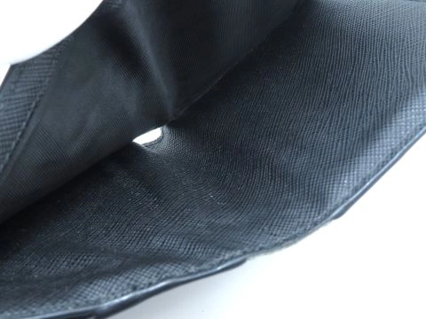 Prada　プラダ　二つ折り財布　 ブラック　 サフィアーノ　2MC066【431】2143000734884