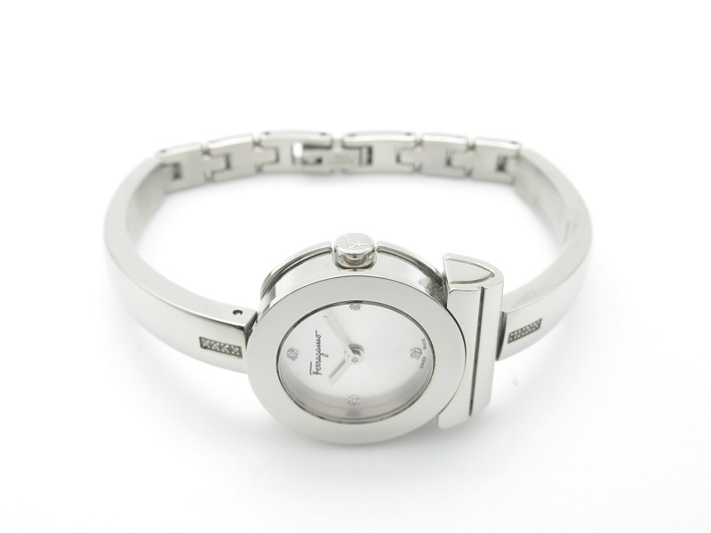 Salvatore Ferragamo フェラガモ ガンチーニ FQ5 シルバー SS