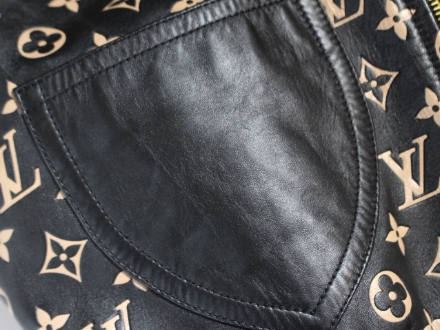 LOUIS VUITTON ルイヴィトン モノグラムレザーボンバー