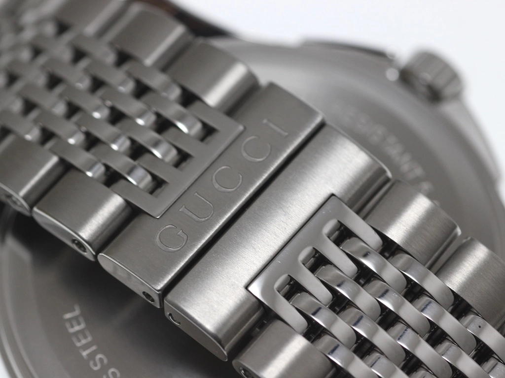 GUCCI グッチ 腕時計 Gタイムレス 126.4 YA126405 ステンレス 12Pダイヤモンドブラック文字盤 クォーツ【472】EY