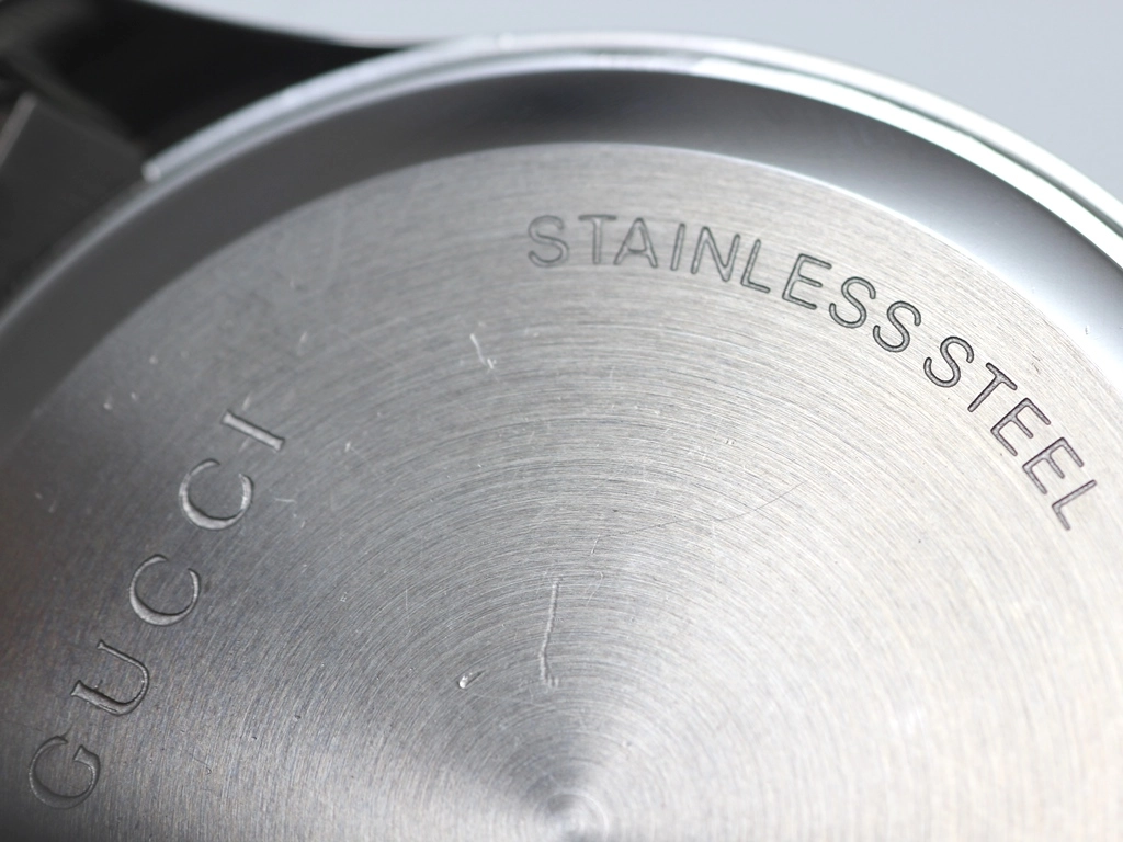 GUCCI グッチ 腕時計 Gタイムレス 126.4 YA126405 ステンレス 12Pダイヤモンドブラック文字盤 クォーツ【472】EY
