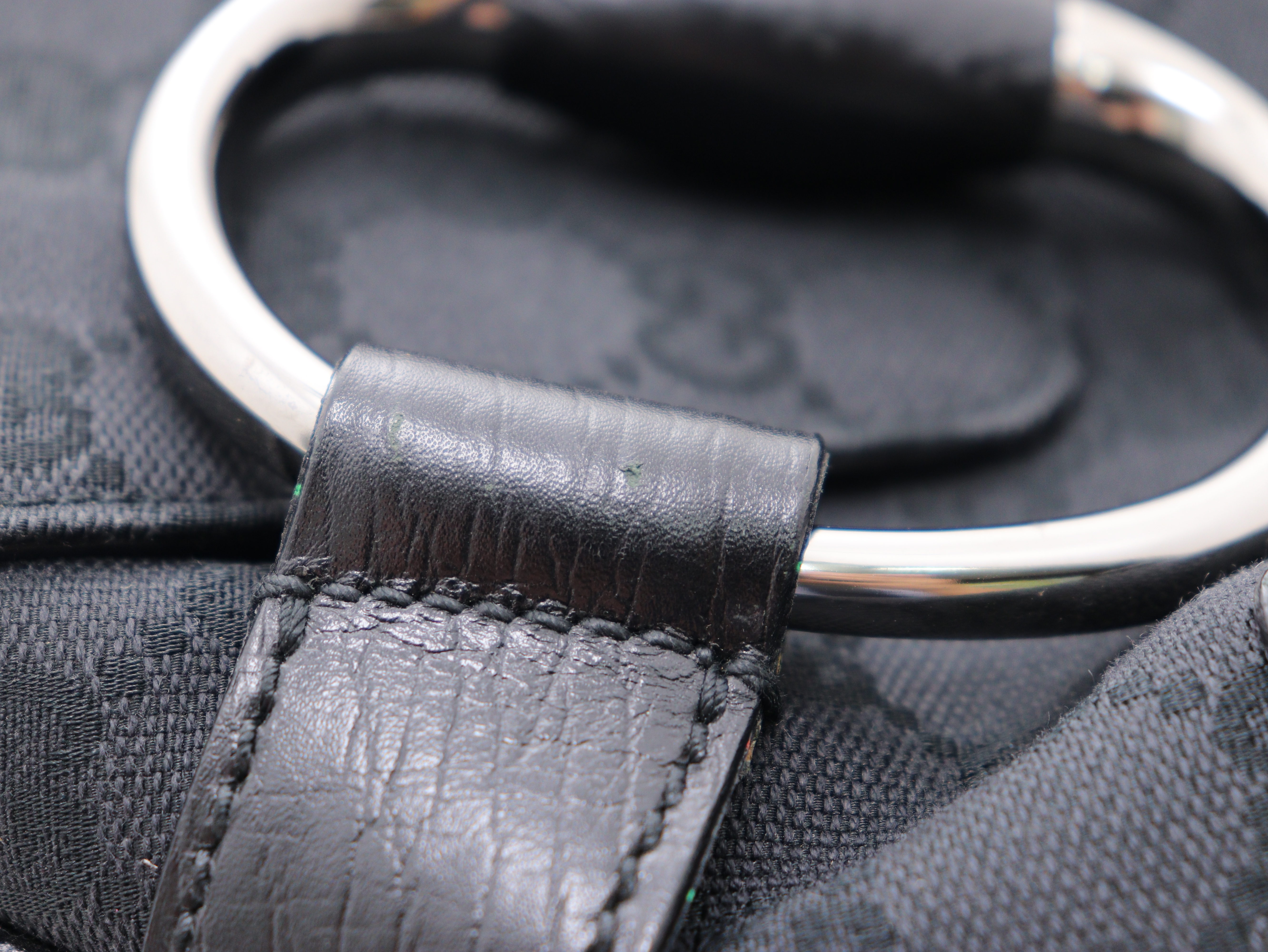 GUCCI グッチ ホースビット GGチェーンショルダー ブラック