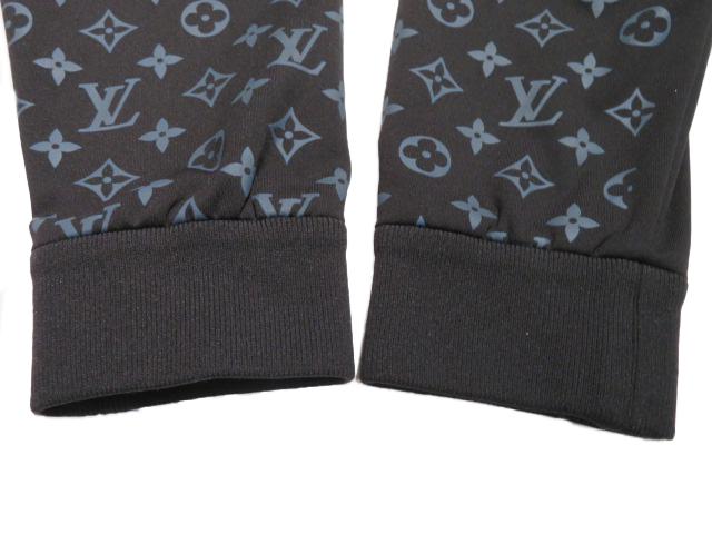 LOUIS VUITTON ルイヴィトン ハイブリッドジップスルーモノグラム