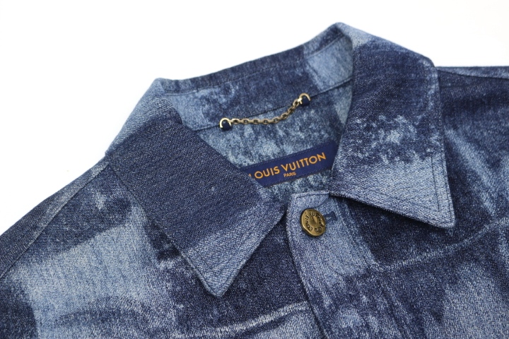 LOUIS VUITTON ルイヴィトン 衣類 ショート スリーブ ソルト LOUIS VUITTON ルイヴィトン 衣類 ショート スリーブ ソルト
