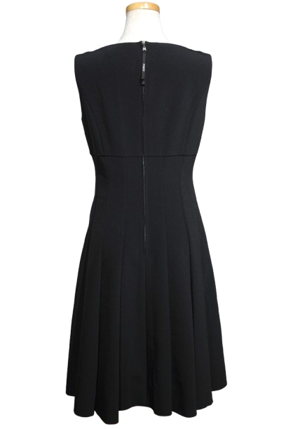 極美品✨FOXEYNEWYORK フォクシー フレア キュロット 40 ブラック IMG_1463-removebg-preview.png