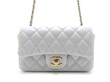 CHANEL 　シャネル　ミニマトラッセ１８　チェーンショルダー　ライトブルー／ＧＰ　ラムスキン【431】2148103943591