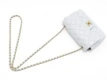 CHANEL 　シャネル　ミニマトラッセ１８　チェーンショルダー　ライトブルー／ＧＰ　ラムスキン【431】2148103943591