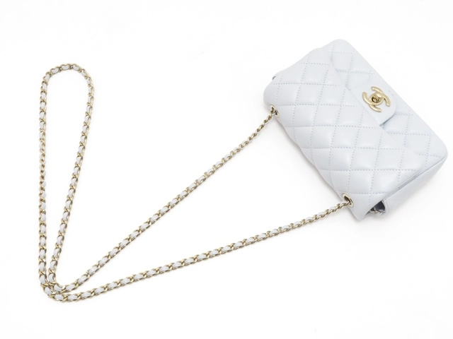 CHANEL 　シャネル　ミニマトラッセ１８　チェーンショルダー　ライトブルー／ＧＰ　ラムスキン【431】2148103943591