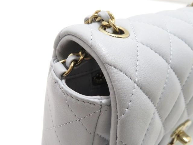 CHANEL 　シャネル　ミニマトラッセ１８　チェーンショルダー　ライトブルー／ＧＰ　ラムスキン【431】2148103943591