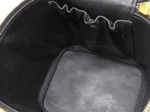 CHANEL 　シャネル　ココマーク 縦型バニティ　ブラック／ＧＰ　キャビア【431】2148103943478