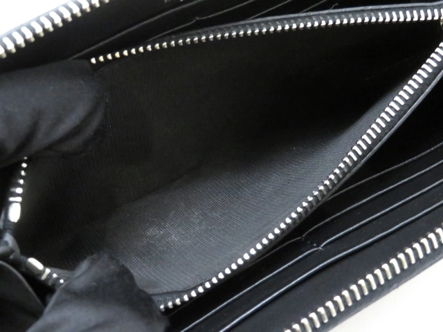 VALENTINO　バレンチノ　VLTNロングジップウォレット　ブラック／ホワイト　カーフ　YP0570LVN_0NO　【436】2143600353287