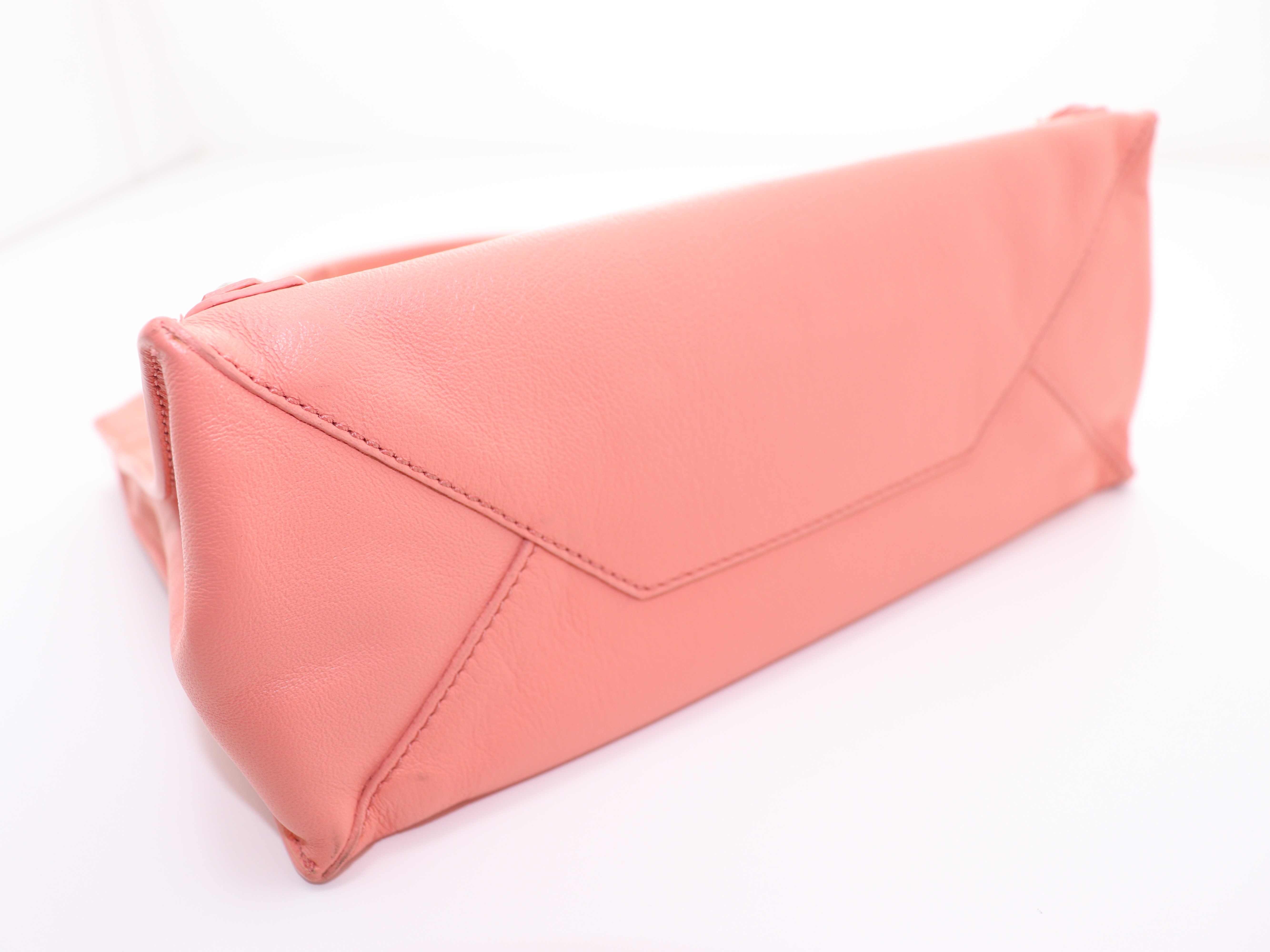 BALENCIAGA 新品同様　ペーパー　ハンドバッグ　バレンシアガ　トート BALENCIAGA バレンシアガ ペーパーバッグ ミニ コーラル レザー 305572