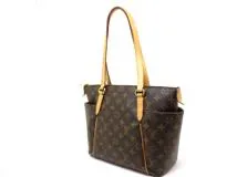 LOUIS VUITTON　ルイヴィトン　バッグ　トータリーPM　モノグラム　M56688　2148103651694　【200】