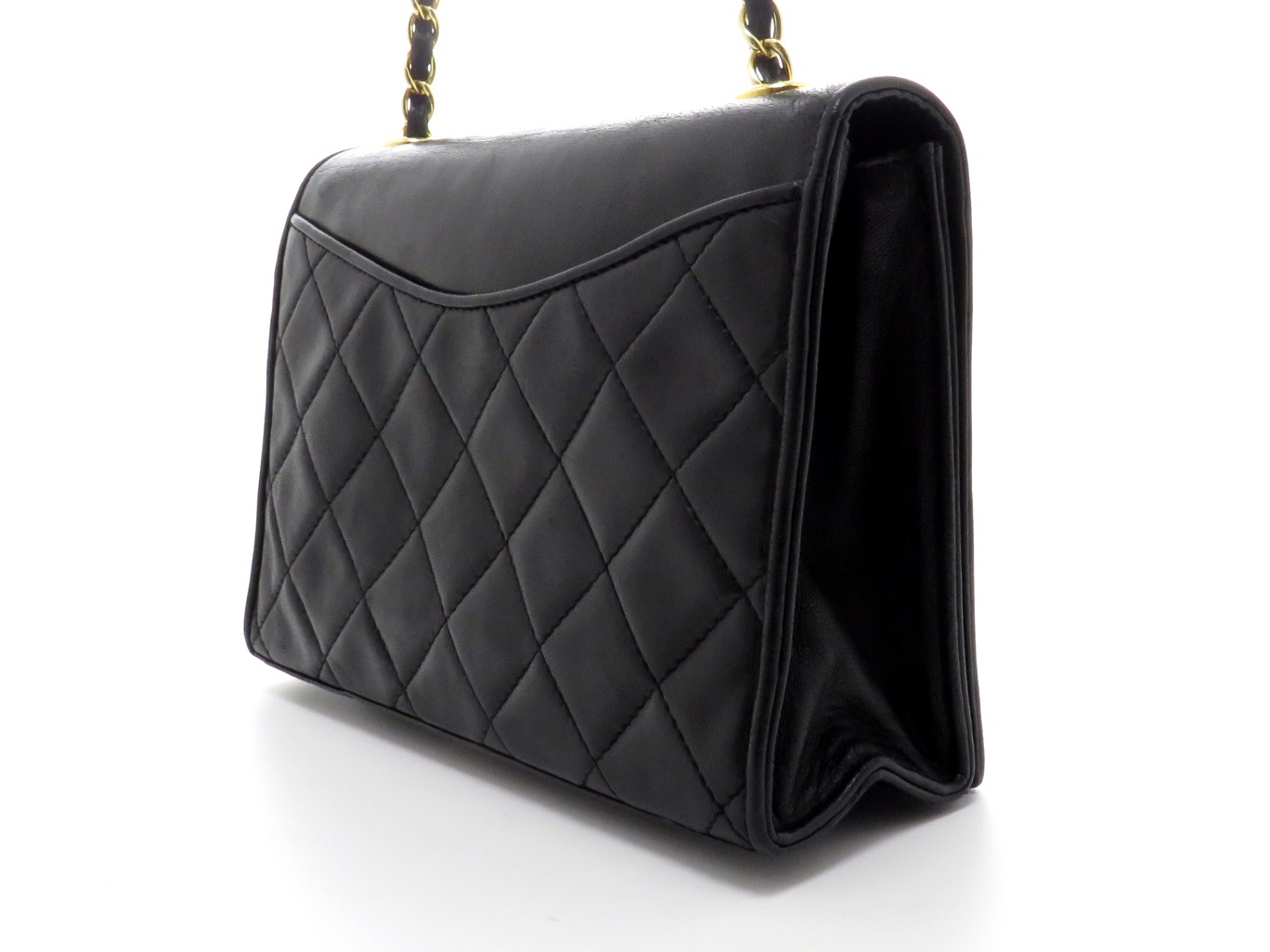 シャネル マトラッセ ラムスキン フルフラップ チェーンショルダー