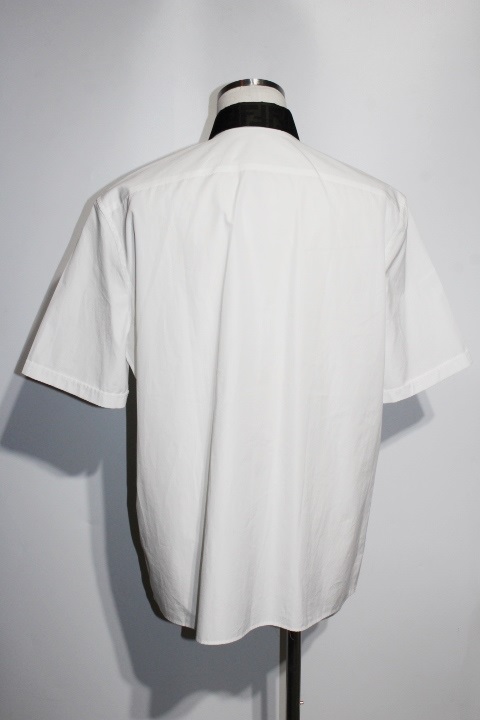 FENDI フェンディ 半袖シャツ メンズ39 ホワイト ロゴ 2020年 