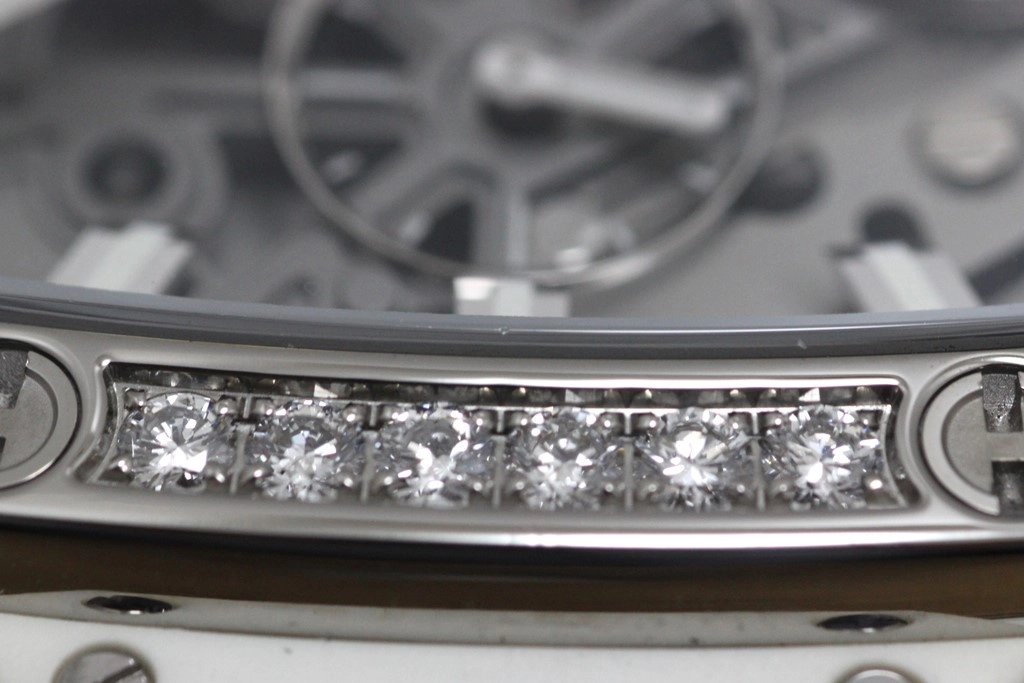 HUBLOT ウブロ 腕時計 2019年正規品 スピリット オブ ビッグ・バン ムーンフェイズ 647.NE.2070.RW.1204 チタニウム/ラバー/ダイヤモンドベゼル スケルトン文字盤 自動巻き【472】SJ