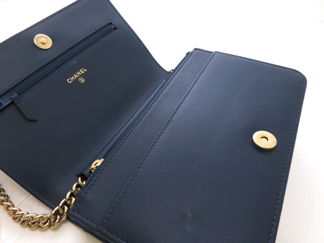CHANEL シャネル シェブロン ボーイシャネル チェーンウォレット
