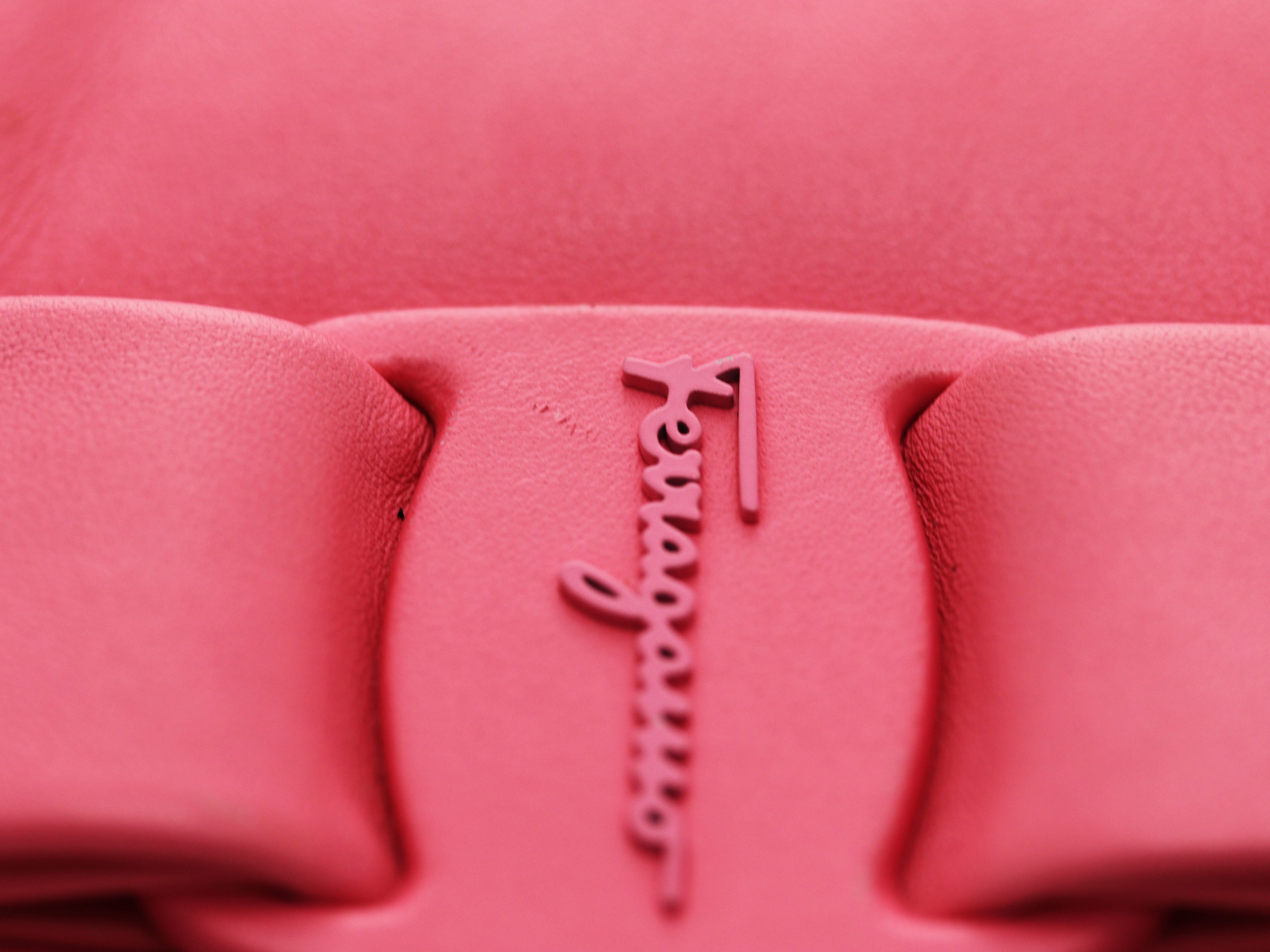 Salvatore Ferragamo　フェラガモ　ヴァラリボン　ショルダーバッグ　ピンク　レザー　【471】L