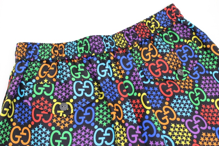 GUCCI グッチ 衣類 ショートパンツ GG メンズ44 マルチカラｰ GG 