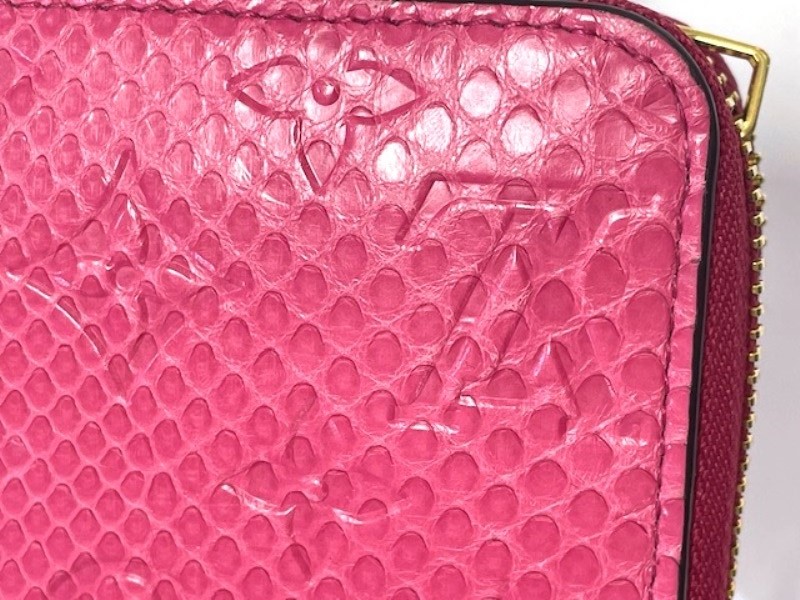 LOUIS VUITTON ルイヴィトン ジッピーウォレット エキゾチック