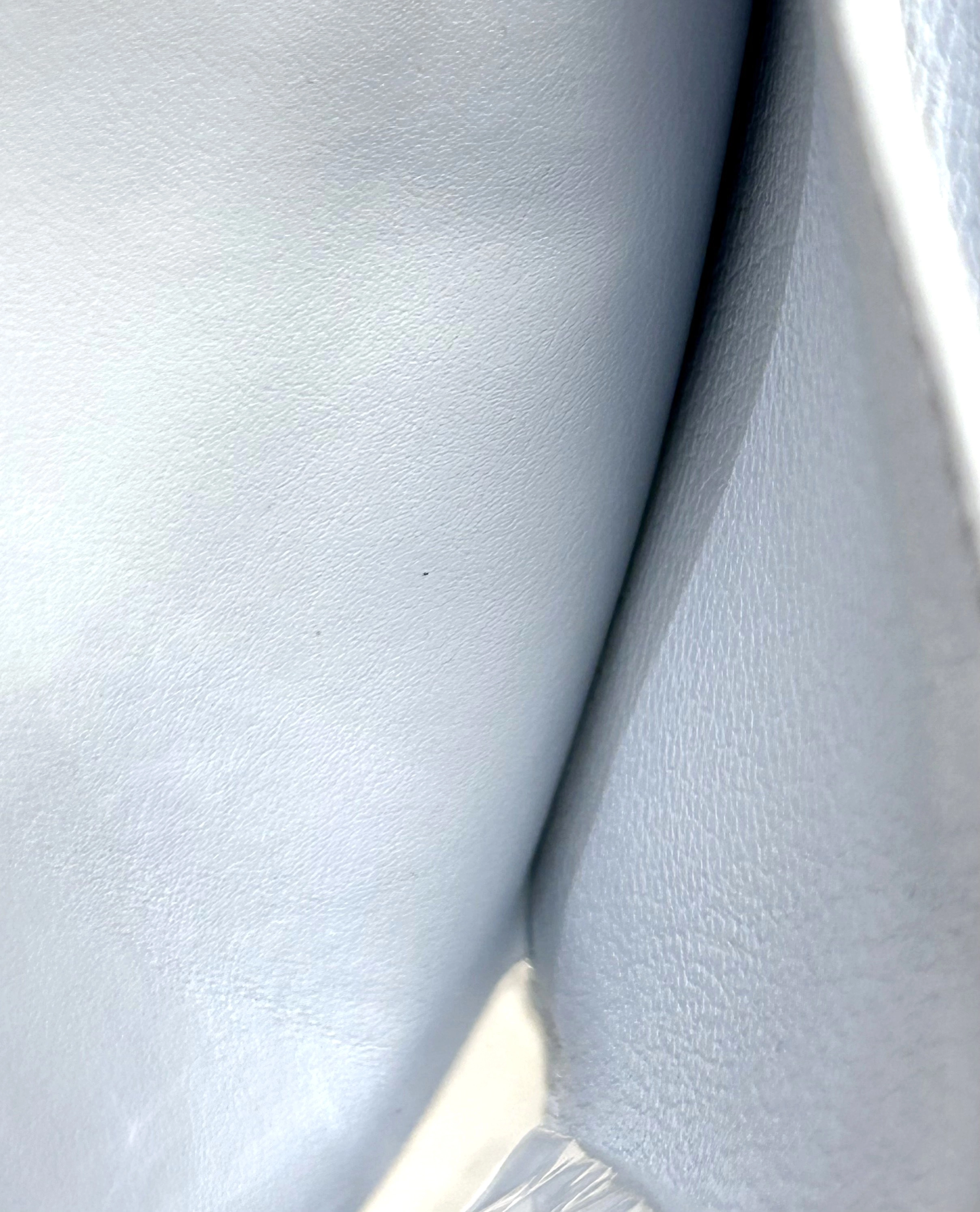 LOUIS VUITTON　ルイヴィトン　小物・財布　ポルトフォイユ・リサ　モノグラム・アンプラント　アズールブルー　M14654　RFIDﾀｸﾞ　【472】　RE