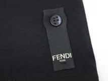 FENDI フェンディ Tシャツ メンズM ブラック／マルチカラー コットン カール・ラガーフェルド FY0894A9IQ （2143200539937）【200】