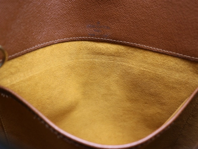 LOUIS VUITTON　ルイ・ヴィトン　LV　ミュゼット　モノグラム　M51256　2148103647543【200】