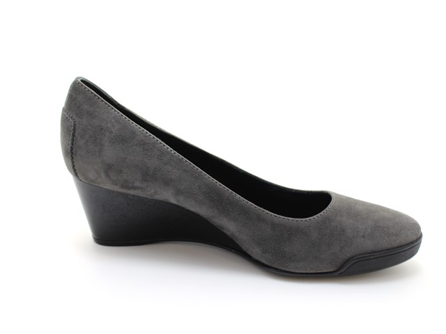 TOD'S トッズ 靴 パンプス レディース37(約23.5cm) グレー