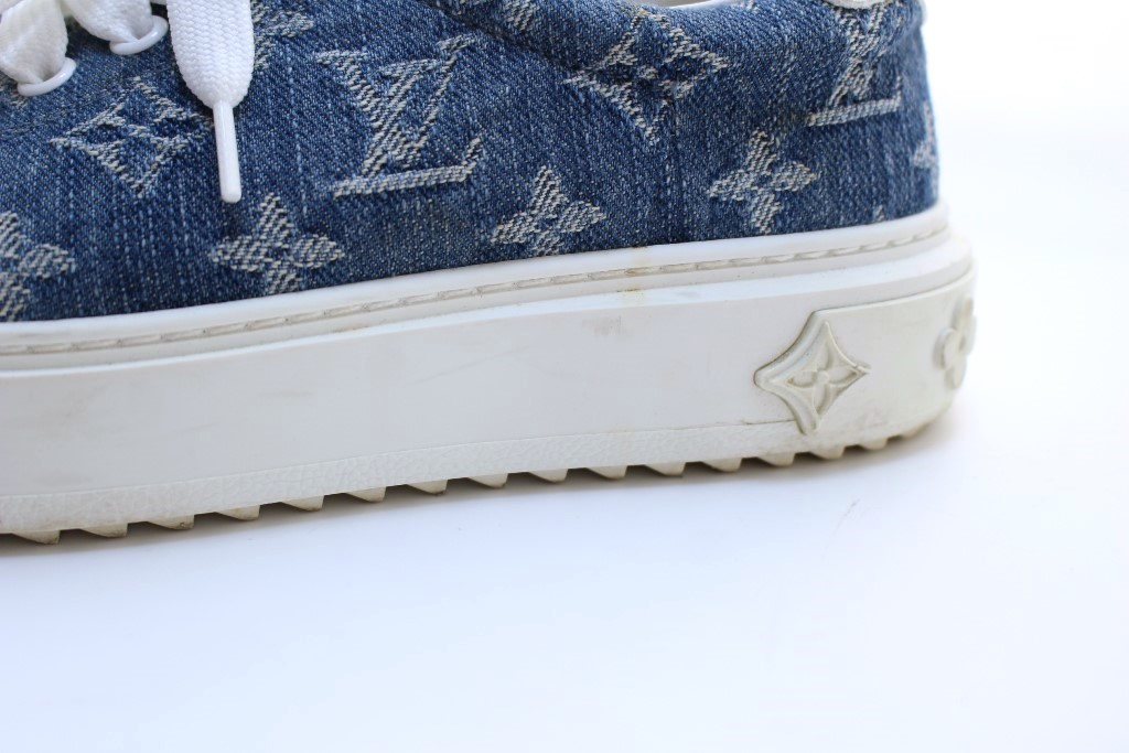 ルイヴィトン モノグラム　タイムアウトライン　スニーカー LOUIS VUITTON ルイ・ヴィトン スニーカー モノグラム