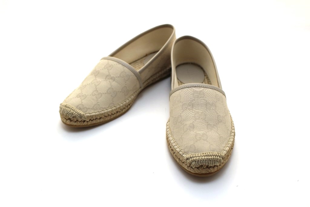 GUCCIスリッポン！エスパドリーユ！黒！新品同様！8 1/2 GUCCI グッチ エスパドリーユ スリッポン ファッション・衣類