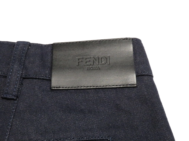 FENDI フェンディ ロゴパッチジーンズ メンズ33/34 ネイビー デニム FLP287 AIZB 2143200600798 【432】