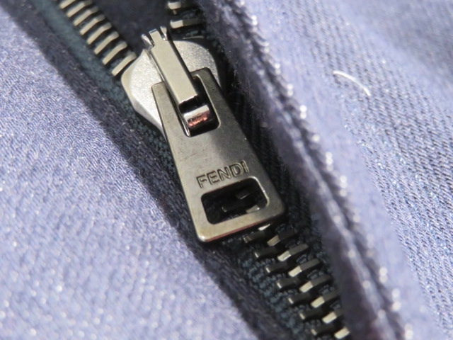 FENDI フェンディ ロゴパッチジーンズ メンズ33/34 ネイビー デニム FLP287 AIZB 2143200600798 【432】