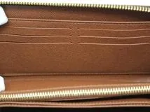 LOUIS VUITTON　ルイ・ヴィトン　LV　ジッピー・ウォレット　モノグラム　M42616　2147300377048【200】