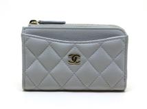 CHANEL　シャネル　カードケース　クラシックジップカードケース　ライトグレー/SV　キャビア　AP3179　2143200634823　【200】【中古】【大黒屋】