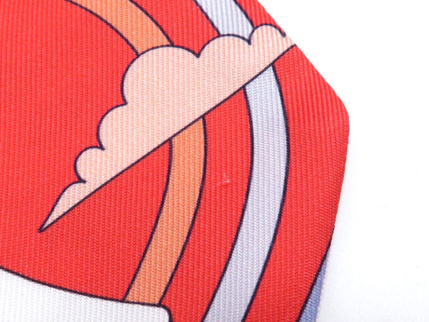HERMES エルメス トゥイリー バッグ用スカーフ CARRES VOLANTS 空飛ぶカレ レッド シルク 【431】