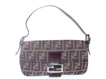 極美品　FENDI フェンディ ハンドバッグ　M28 極美品 FENDI フェンディ ハンドバッグ M28｜Yahoo!フリマ（旧PayPay