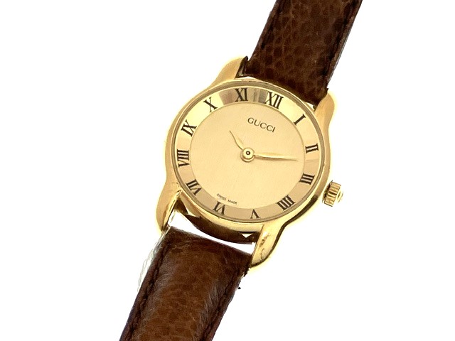 ♪大特価レア品【GUCCI グッチ 4200M ゴールドダイヤル クオーツ メンズ 腕時計 ドレスウォッチ　】OK5203 GUCCI グッチ 腕時計 5100L ゴールドプレート&frasl;革 ゴールド文字盤