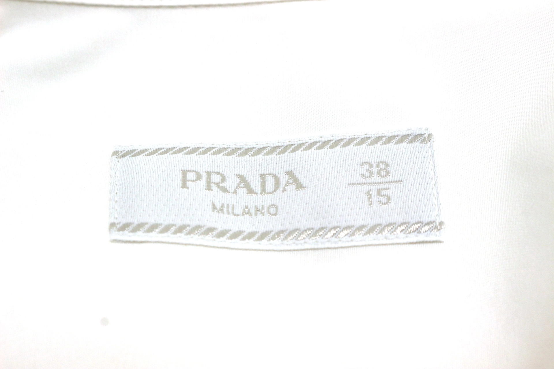 PRADA プラダ トライアングル ロゴ ボタン シャツ メンズ15（38） ホワイト コットン ラインストーン （2143200546355）【200】