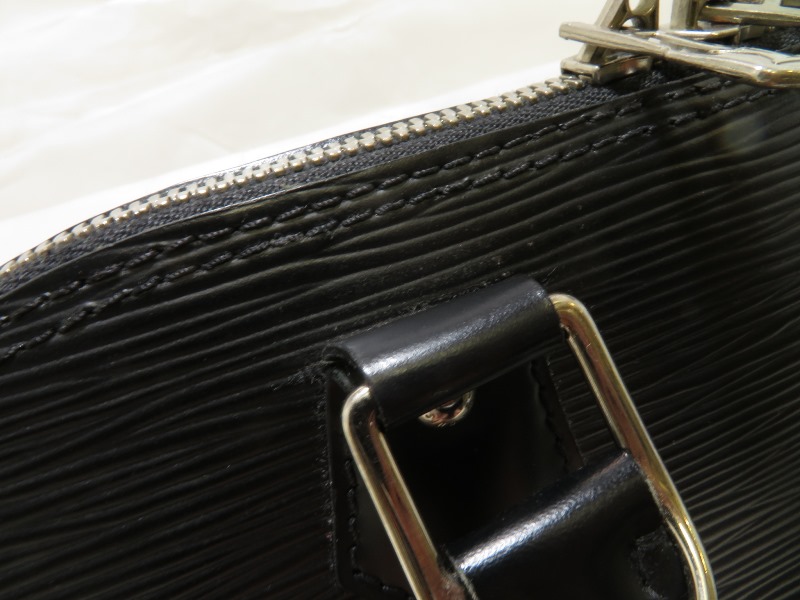 LOUIS VUITTON ルイ・ヴィトン ハンドバッグ アルマPM エピ LOUIS VUITTON ルイ・ヴィトン ハンドバッグ アルマPM エピ