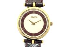 現状販売品 GUCCI グッチ 腕時計 サイドシェリーライン GP/革 ホワイト文字盤 クオーツ ベルトフープ破損【472】MN