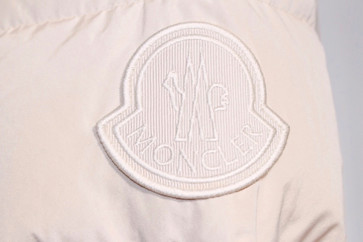 MONCLER モンクレール ダウンジャケット BRUNEC レディース2 MONCLER モンクレール ダウンジャケット BRUNEC レディース2
